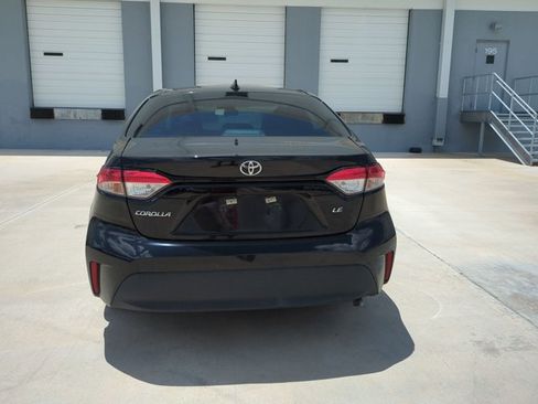 Used 2023 Toyota Corolla LE FWD image 6
