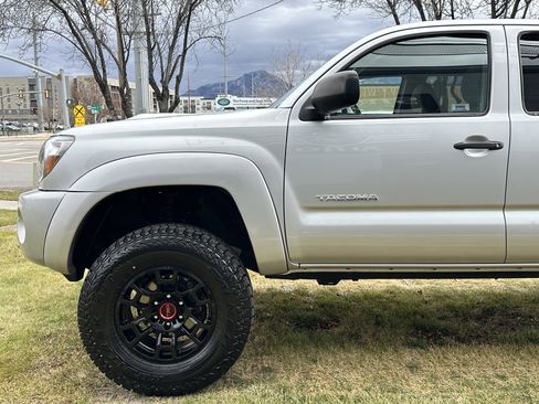 Used 2006 Toyota Tacoma TRD Off Road 4WD image 10