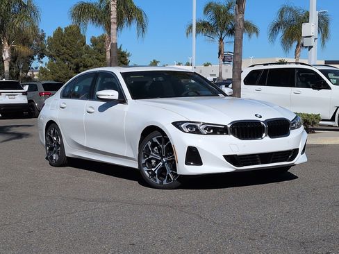 New 2026 BMW 330i Sedan w/ Convenience Package image 2