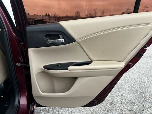 Used 2015 Honda Accord EX-L image 29