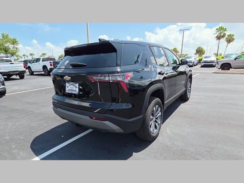 New 2027 Chevrolet Equinox LT w/ LPO, Floor Liner Package FWD image 17