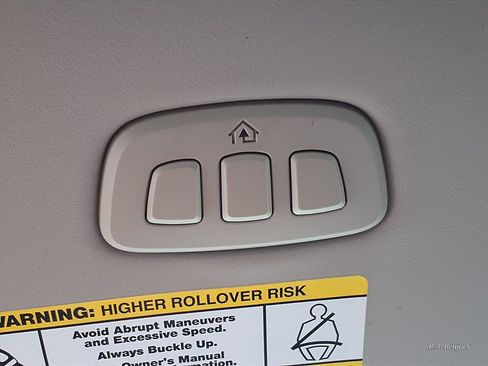 Used 2022 Ford Ranger Lariat w/ Equipment Group 501A High image 17