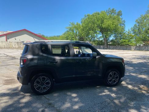 Used 2017 Jeep Renegade Limited AWD/4WD image 6