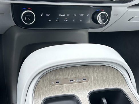 New 2026 Hyundai Palisade FWD Hybrid image 34