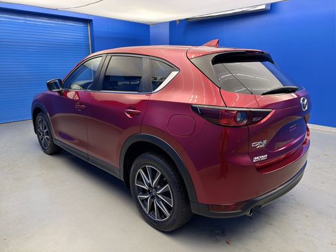 Used 2018 MAZDA CX-5 Touring w/ Preferred Equipment Package image 5