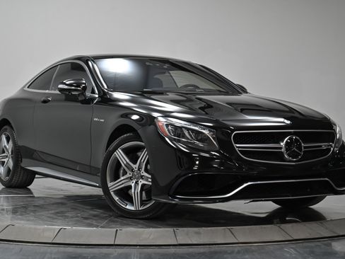 Used 2016 Mercedes-Benz S 63 AMG 4MATIC Coupe image 17