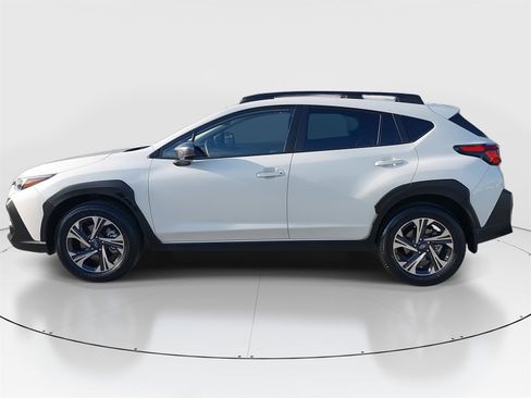 Used 2024 Subaru Crosstrek 2.0i Premium image 4