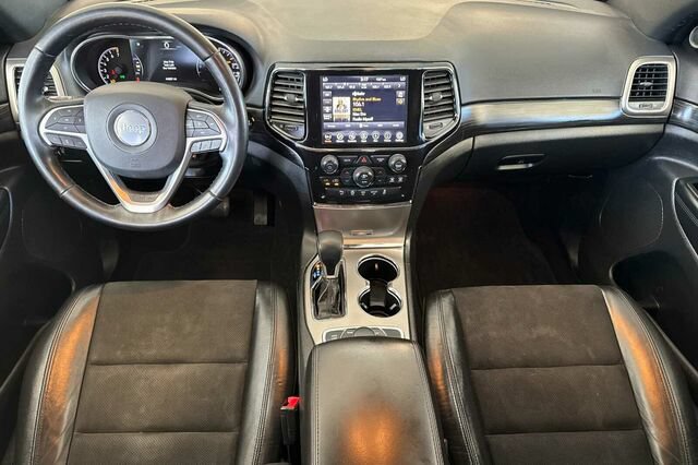 Certified 2022 Jeep Grand Cherokee Laredo X AWD/4WD image 10