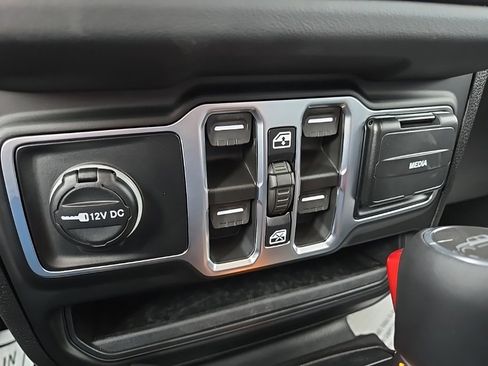 New 2026 Jeep Gladiator Sport image 65