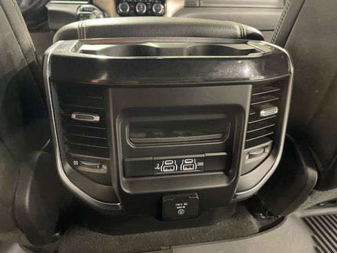 Used 2019 RAM 1500 Laramie w/ Sport Appearance Package AWD/4WD image 13