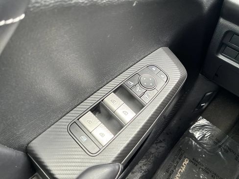 Used 2024 Mitsubishi Outlander SE FWD image 14