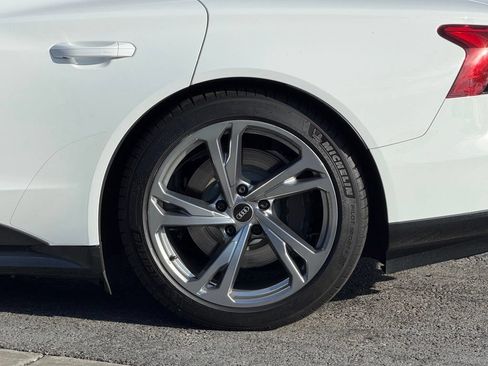 Used 2022 Audi e-tron GT Premium Plus AWD/4WD image 3