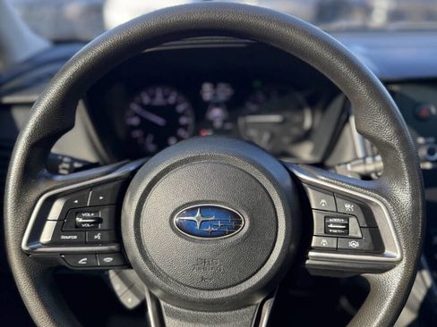 Used 2021 Subaru Outback Base AWD 4dr Crossover image 18