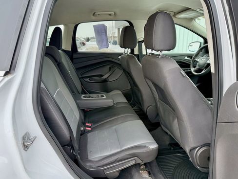Used 2015 Ford Escape SE image 17