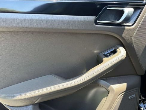 Used 2017 Porsche Macan image 10