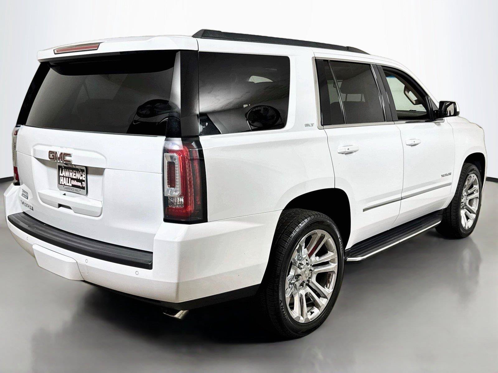 Used 2018 GMC Yukon SLT w/ Premium Edition AWD/4WD image 4