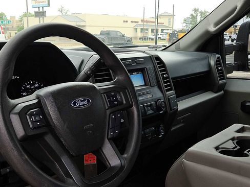 Used 2022 Ford F350 XL image 17