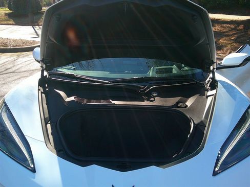 Used 2023 Chevrolet Corvette Stingray Preferred Cpe w/ Battery Protection Package image 38