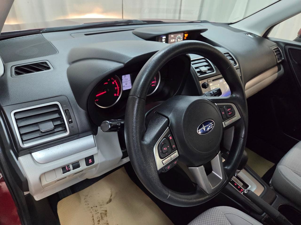 Used 2018 Subaru Forester 2.5i Premium w/ All-Weather Package AWD/4WD image 18