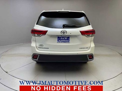 Used 2017 Toyota Highlander Limited image 4