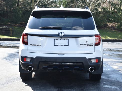 Used 2024 Honda Passport Black Edition image 35