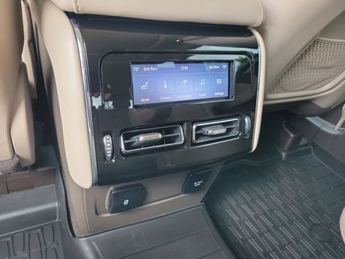 Certified 2023 Lincoln Aviator Reserve w/ Elements Package Plus image 17