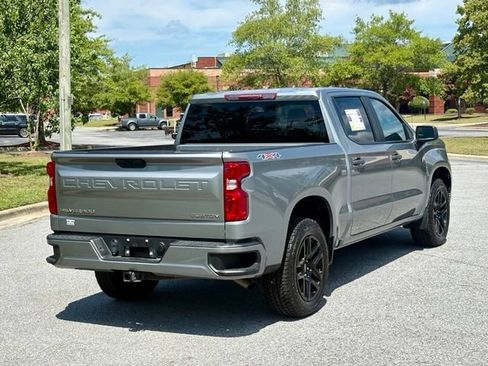 Used 2023 Chevrolet Silverado 1500 Custom AWD/4WD image 6