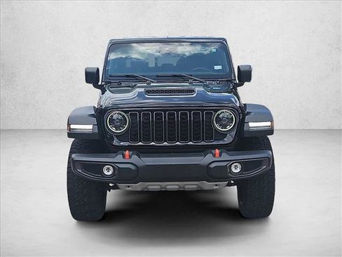 Used 2024 Jeep Gladiator Mojave AWD/4WD image 2