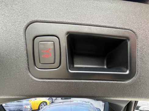 Used 2013 Tesla Model S image 23