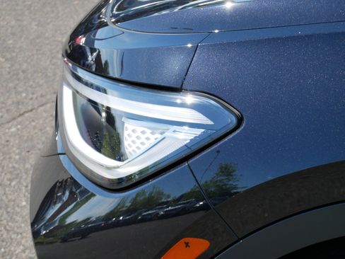 Certified 2023 Volkswagen ID.4 Pro S AWD/4WD image 16