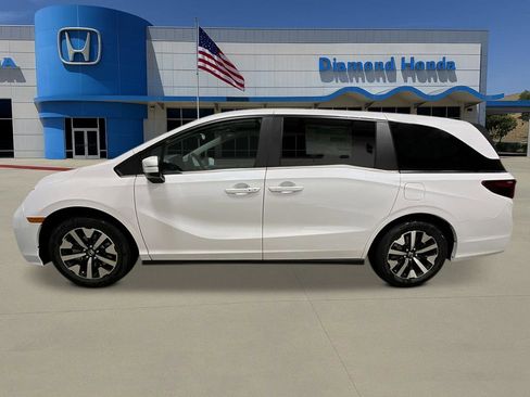 New 2026 Honda Odyssey EX-L image 2