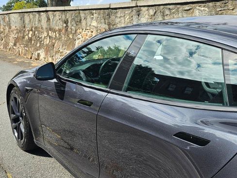 Used 2024 Tesla Model S AWD/4WD image 23