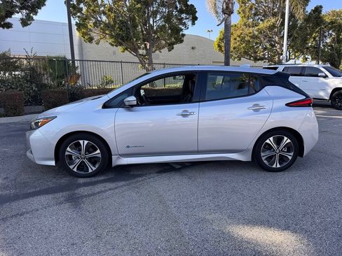 Certified 2018 Nissan Leaf SL w/ SL Technology Package FWD image 5