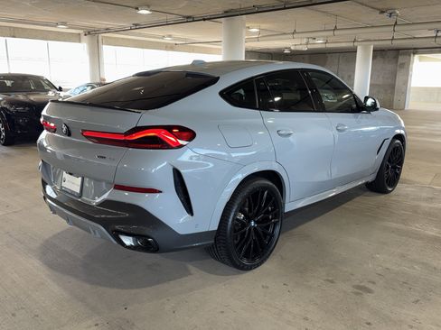 Certified 2025 BMW X6 xDrive40i image 8