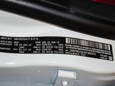 Used 2025 Maserati Grecale GT AWD/4WD image 29