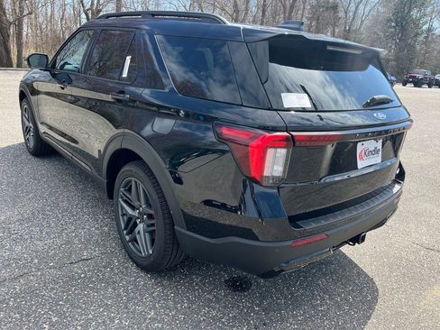 New 2026 Ford Explorer ST-Line w/ ST-Line Street Pack image 32