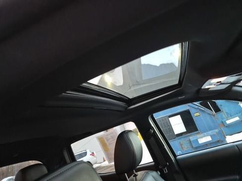 Used 2023 Toyota Tacoma Limited image 15