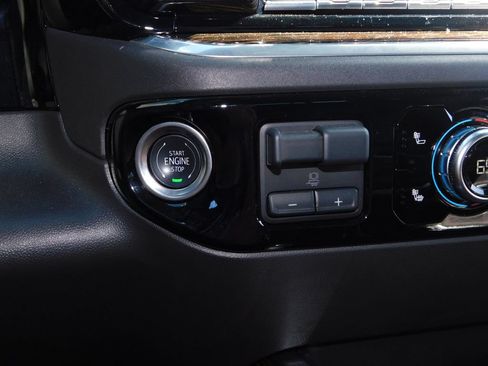 Used 2025 GMC Sierra 1500 Elevation w/ Elevation Premium Package AWD/4WD image 36