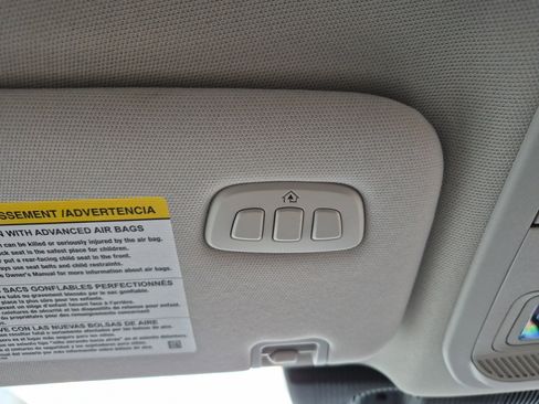 Used 2025 Ford Explorer Active w/ Active Comfort Package image 41