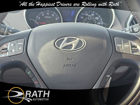 Used 2014 Hyundai Tucson SE image 12