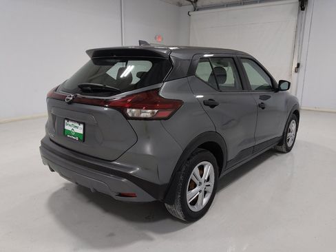Used 2022 Nissan Kicks S w/ Interior Electronics Package FWD image 9