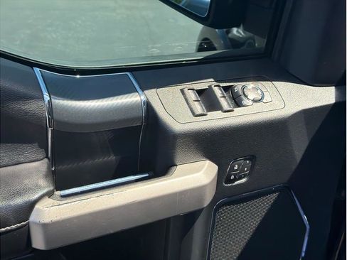 Used 2020 Ford F150 Lariat image 10