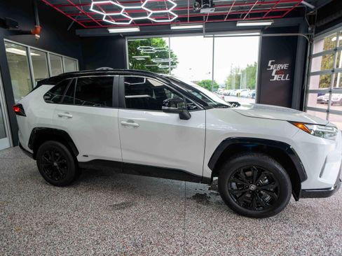 Certified 2024 Toyota RAV4 XSE w/ Weather Package AWD/4WD image 6
