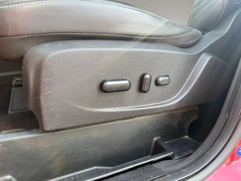Used 2019 Ford Escape SEL AWD/4WD image 13
