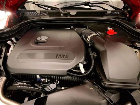 Certified 2025 MINI Cooper S image 9