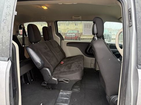 Used 2017 Dodge Grand Caravan SE w/ Power Window Group image 21