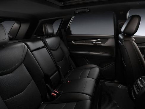 New 2026 Cadillac XT5 Sportv w/ LPO, Floor Liner Package AWD/4WD image 26