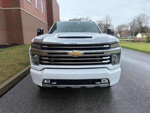 Used 2021 Chevrolet Silverado 3500 High Country image 2