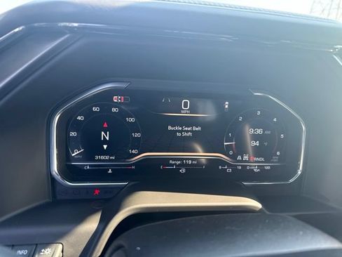 Used 2025 GMC Sierra 2500 AT4X AWD/4WD image 15