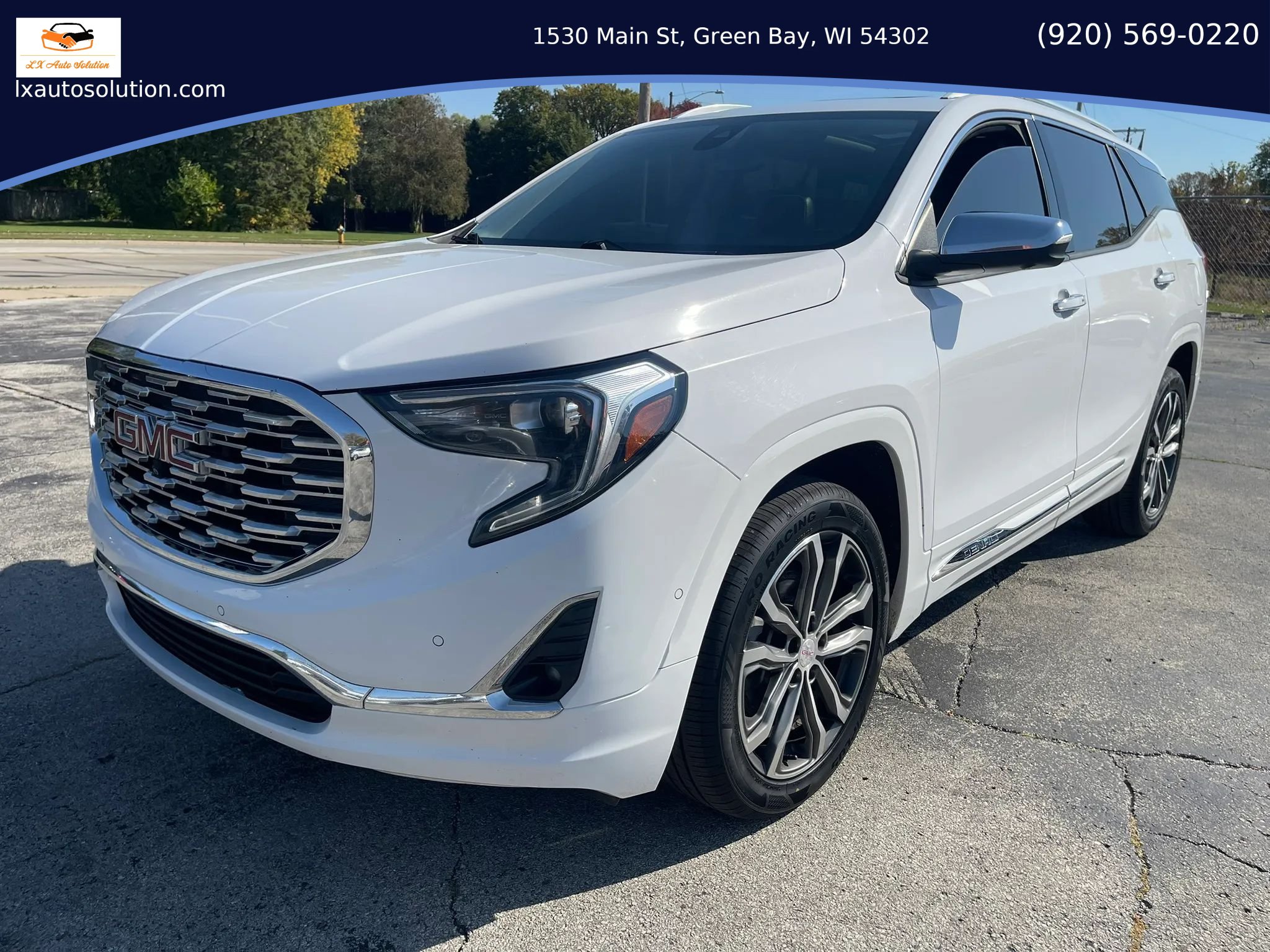 Used 2020 GMC Terrain Denali w/ GMC Pro Grade Package AWD/4WD image 1
